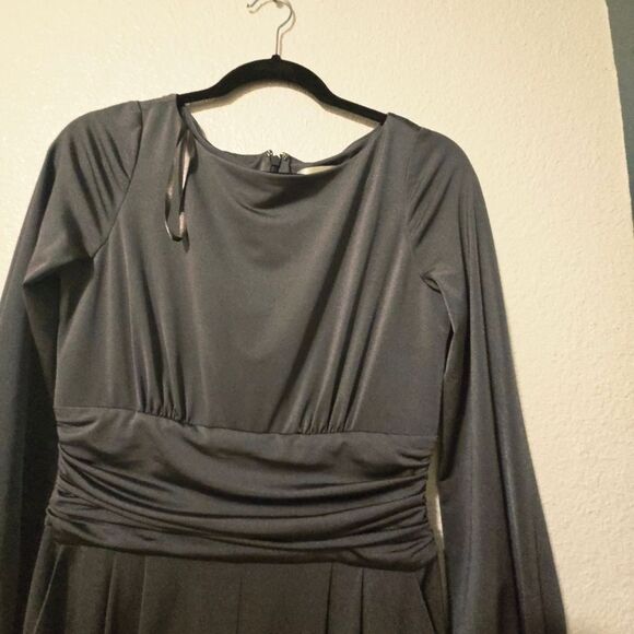 Eliza J Gray Jumpsuit with Relaxed Fit and Collared Neckline - Picture 4 of 12